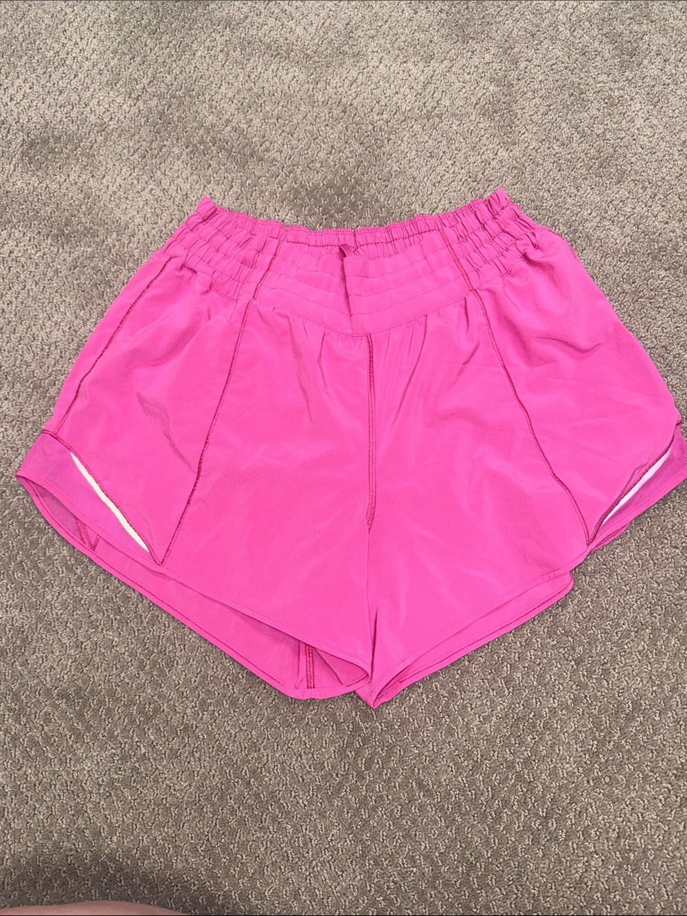 Lululemon Size 10 Sonic Pink Hotty Hots